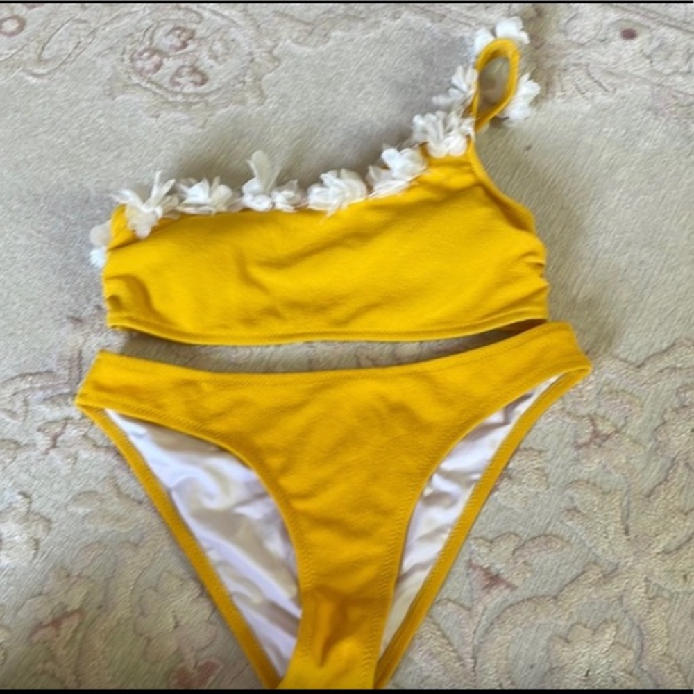 Flower Strap Bikini - image 1